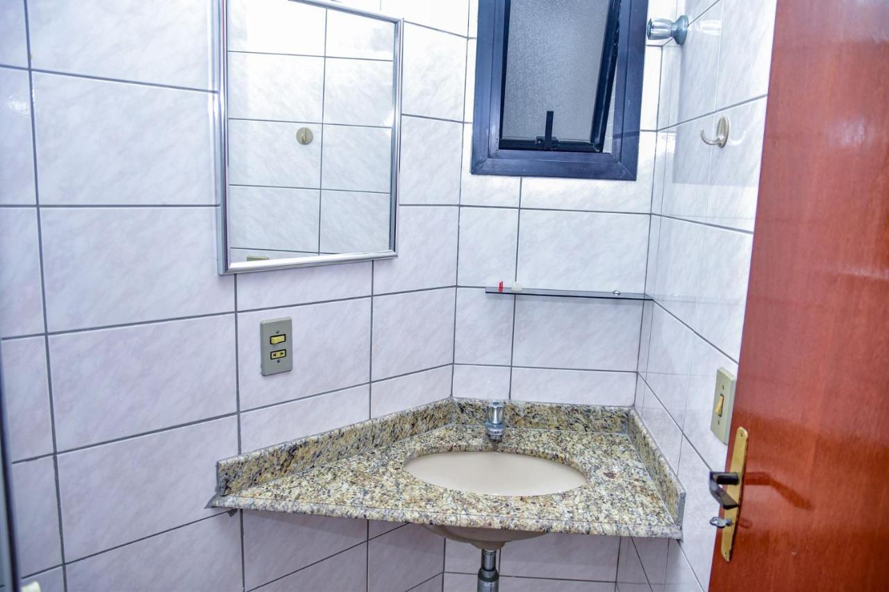 Apto C Piscina E Acesso Exclusivo A Praia, กัวรูจา ภายนอก รูปภาพ
